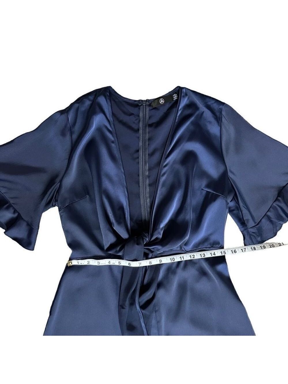 Missguided Tie Front Cutout Satin Navy Blue Shorts Romper Sz 8 - Picture 11 of 16